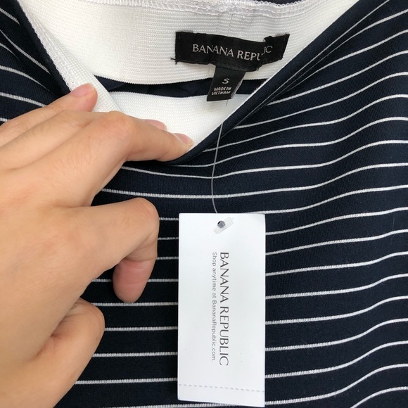 2/$15 MixMatch Banana Republic NWT Navy Stripes Skirt - Picture 6 of 10